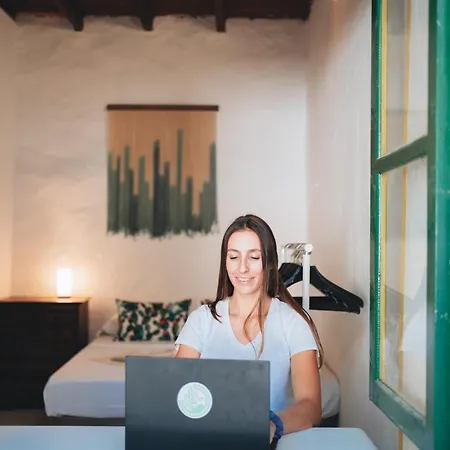 ゲストハウス Cactus Coliving *